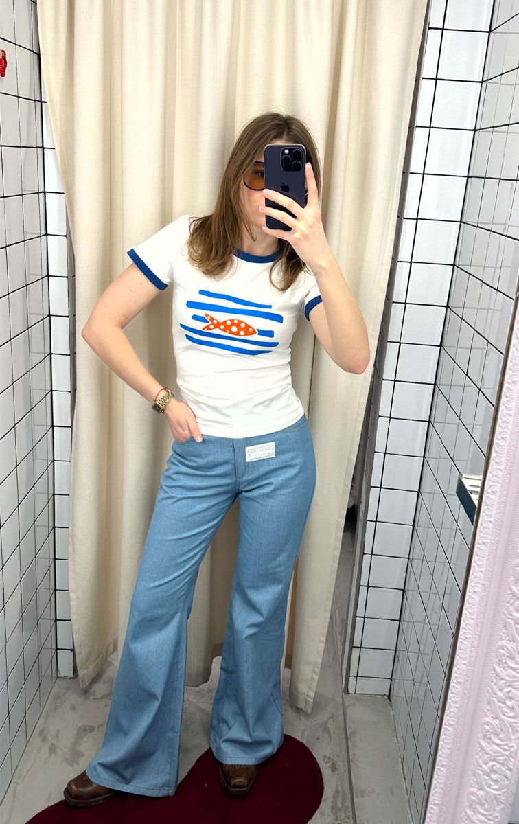 Футболка з контрастними вставками Sample