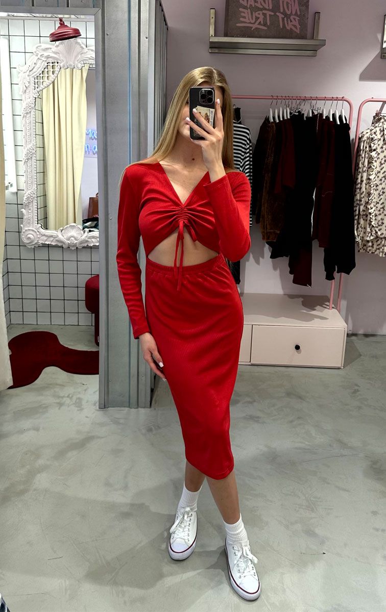 Сукня з відкритим передом Sample