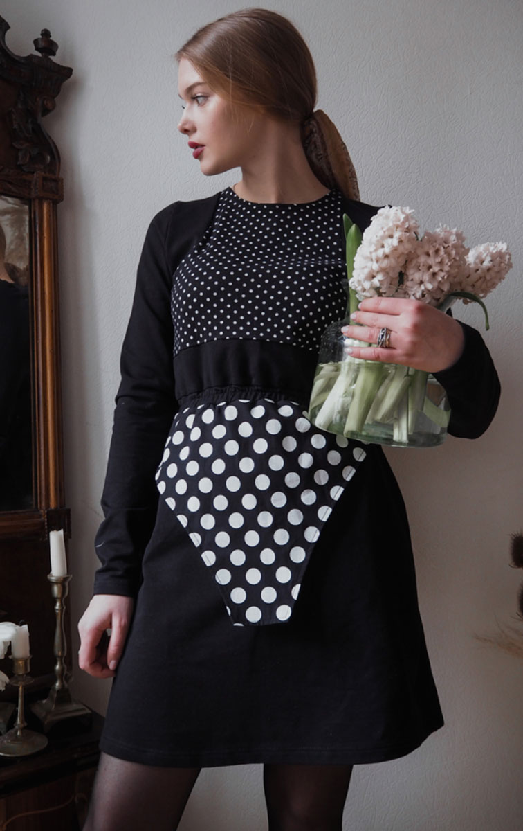 Сукня з горохом